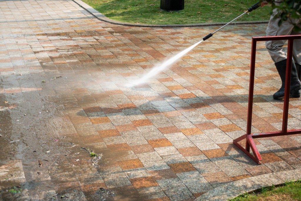 Cleaners for Outdoor Concrete Surfaces